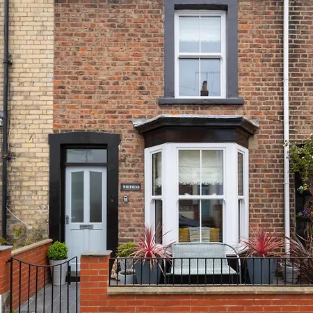 3 Bed In Whitby Oc-W1018 *