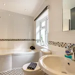 3 Bed In Oc-w1018 וויטבי