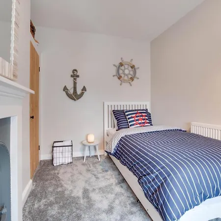 3 Bed In Oc-w1018