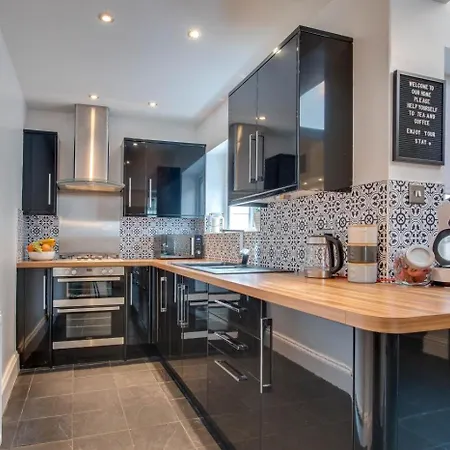 3 Bed In Oc-w1018 Whitby