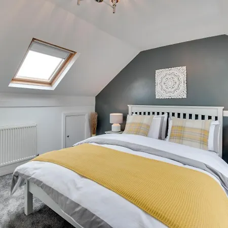 3 Bed In Oc-w1018